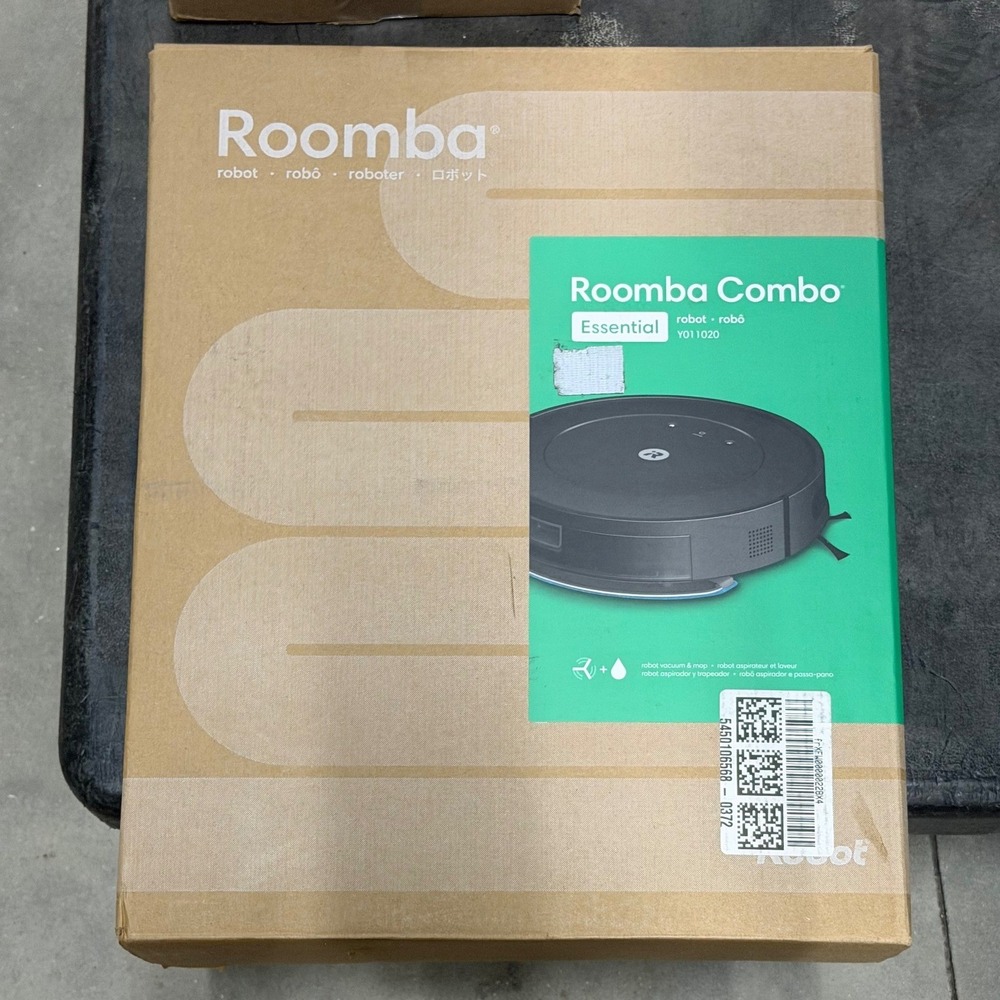 iRobot Roomba Combo Essential Robot Vacuum and Mop Black Y011020 RVG-Y1 NEW
